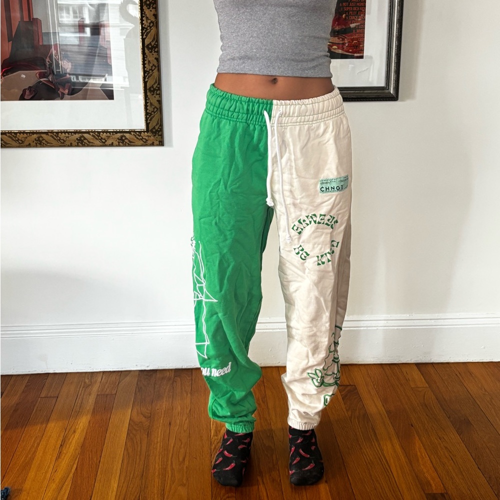 CHNGE Cream and Green Graphic Sweatpants